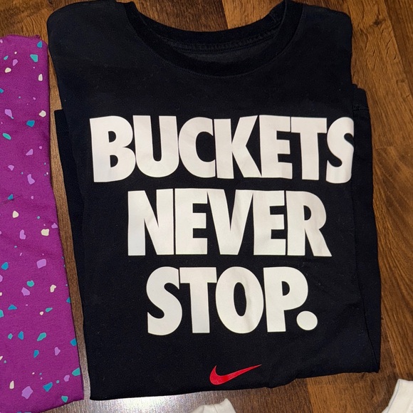 Nike Bundle of 6 Men’s Short Sleeve Tees (size MEDIUM) - Picture 4 of 7